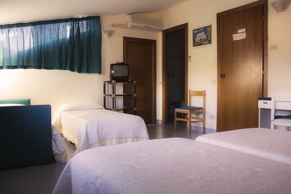 Hotel Falisco Fabrica di Roma Quarto foto