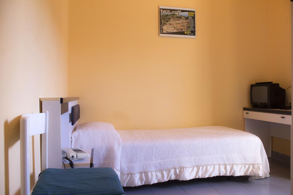 Hotel Falisco Fabrica di Roma Quarto foto